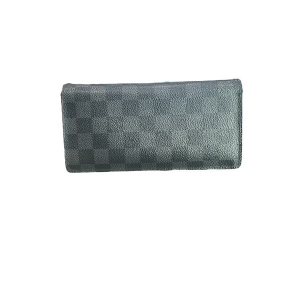 321. Louis Vuitton Damier Graphite Brazzaville Wallet - Picture 2 of 8